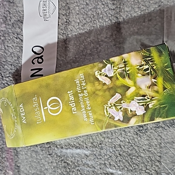 AVEDA Other - AVEDA TULASARA RADIANT